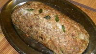 мясной рулет с вареными яйцами