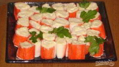 рулет из крабовых палочек