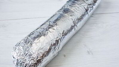 рулет из курицы с базиликом