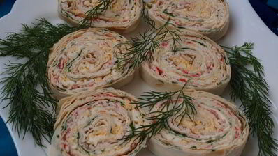 рулет из лаваша с крабовыми палочками