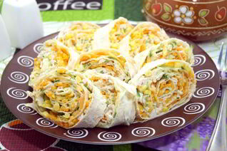 Рулет из лаваша с курицей