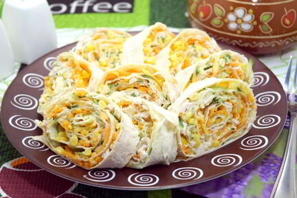 Рулет из лаваша с курицей