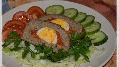 рулет с индейки с запеченным перцем