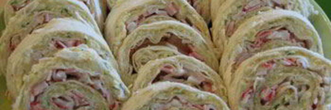 Рулетики с крабовыми палочками