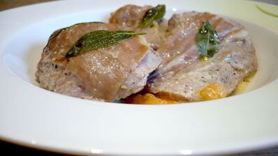 рулеты из телятины с шалфеем и пармской ветчиной