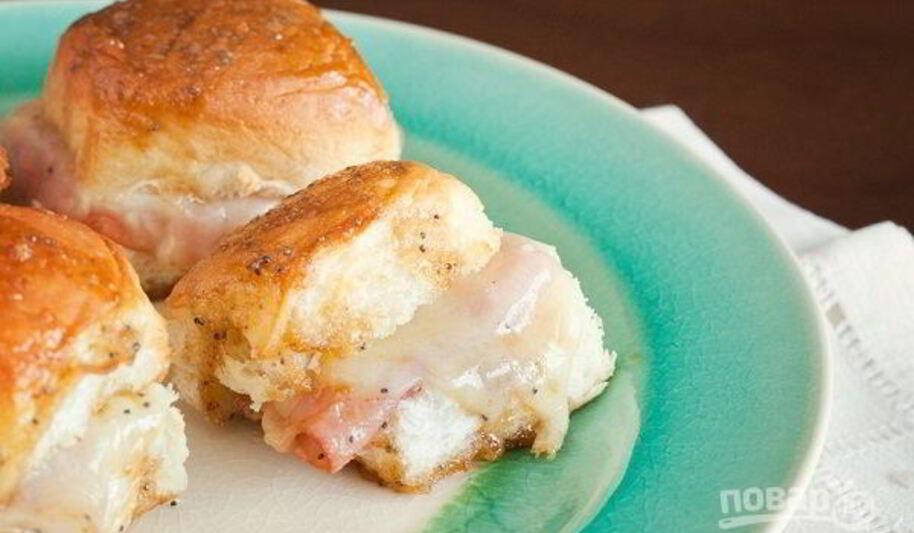 Рецепт простых сэндвичей с пикантныма соусома