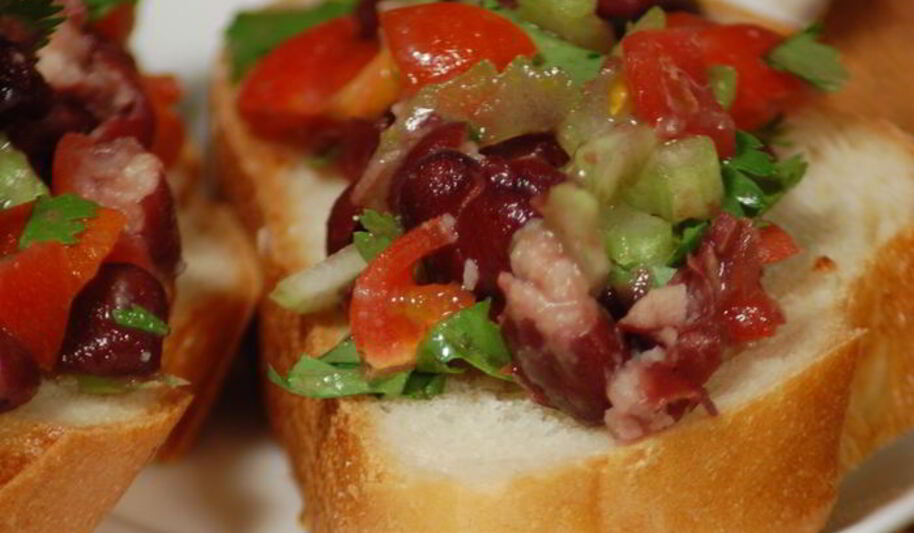 Рецепт сэндвичей с фасолевым дипом