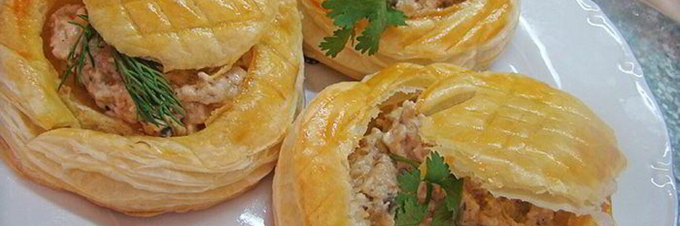 Слоеные тарталетки с начинкой