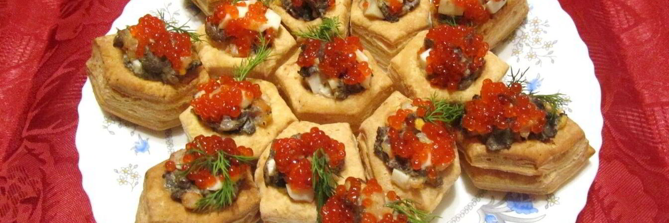 Тарталетки с грибами и креветками