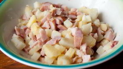 тарталетки с копченой курицей и картофелем