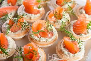 Тарталетки с семгой