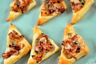 Яблочно-луковые тарталетки