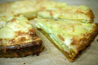 Картофельный тарт на тыквенном тесте