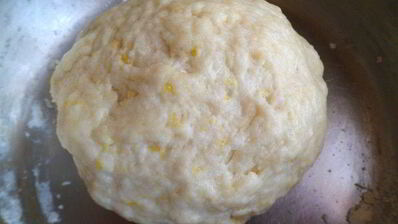 лимонный тарт с помидорками черри, моцареллой и бастурмой