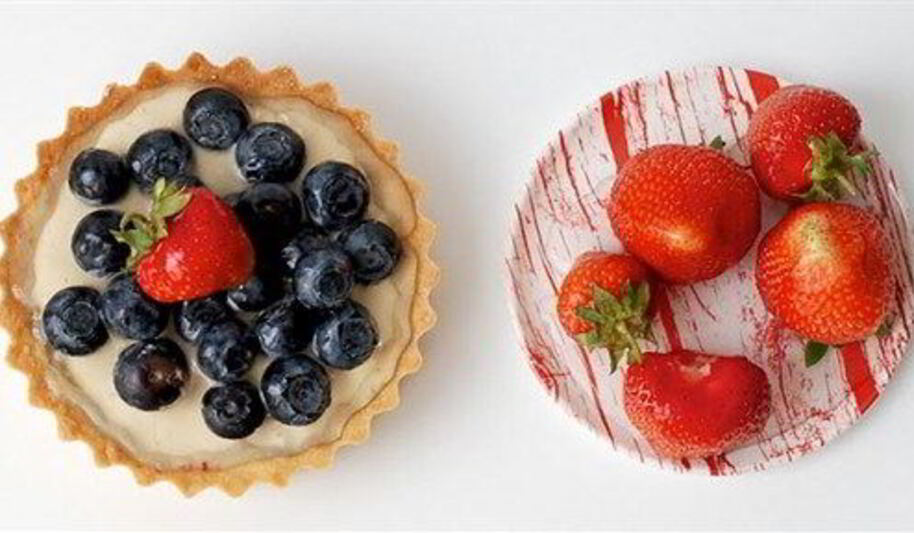 Рецепт маленьких тартов из песочного теста с творожным кремом и ягодами