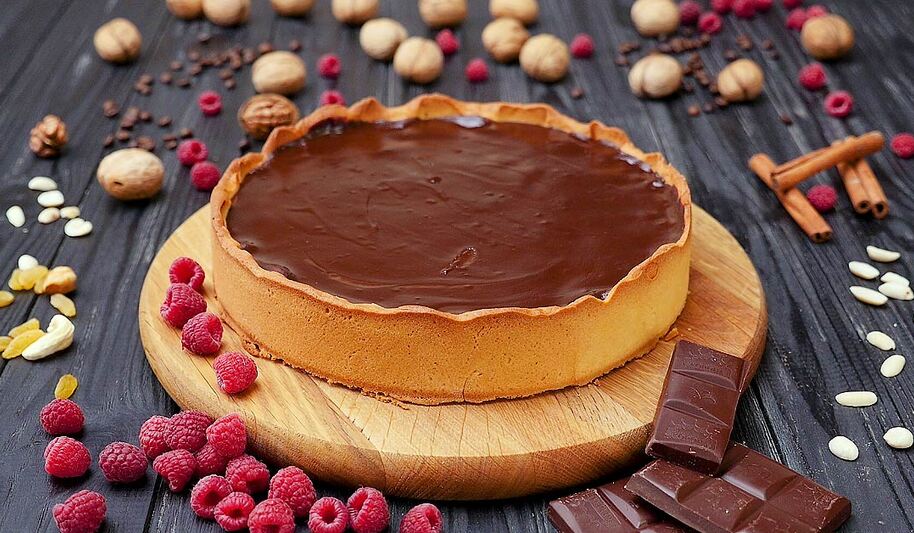 Рецепт шоколадна-малинового тарт