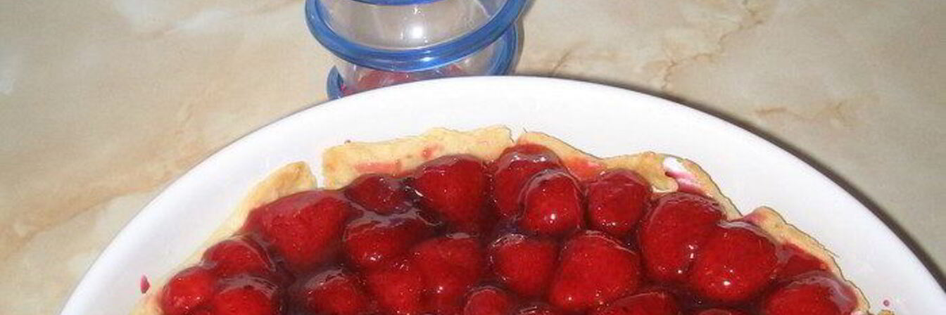 Тарт с белым шоколадом и двойной клубникой