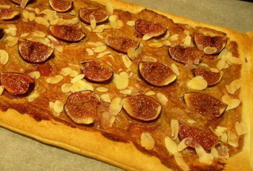 Тарт с инжиром и миндалем