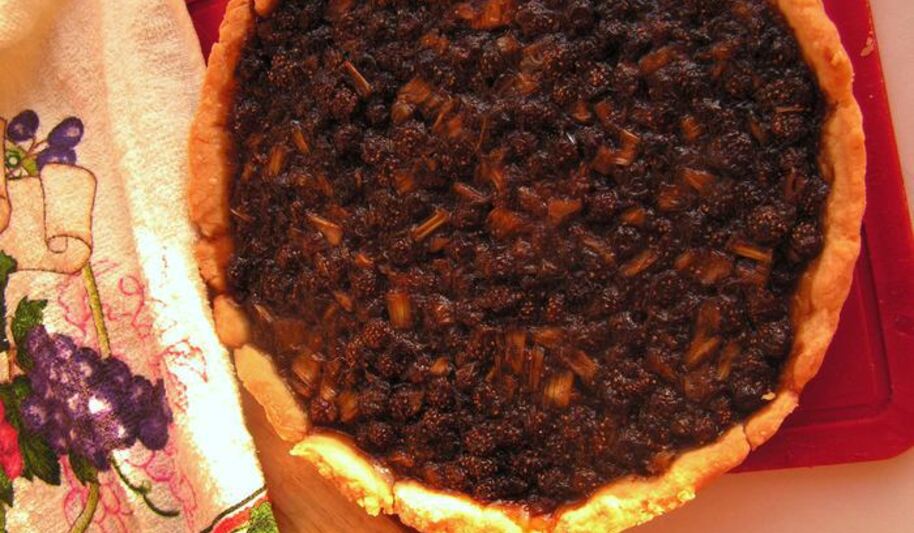 Рецепт тарта с ревенем и земляничныма вареньема