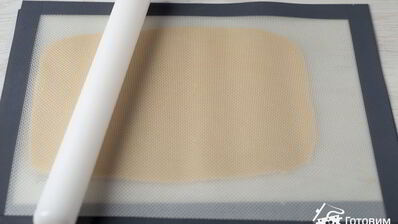 тарт с ревенем, заварным кремом и меренгой