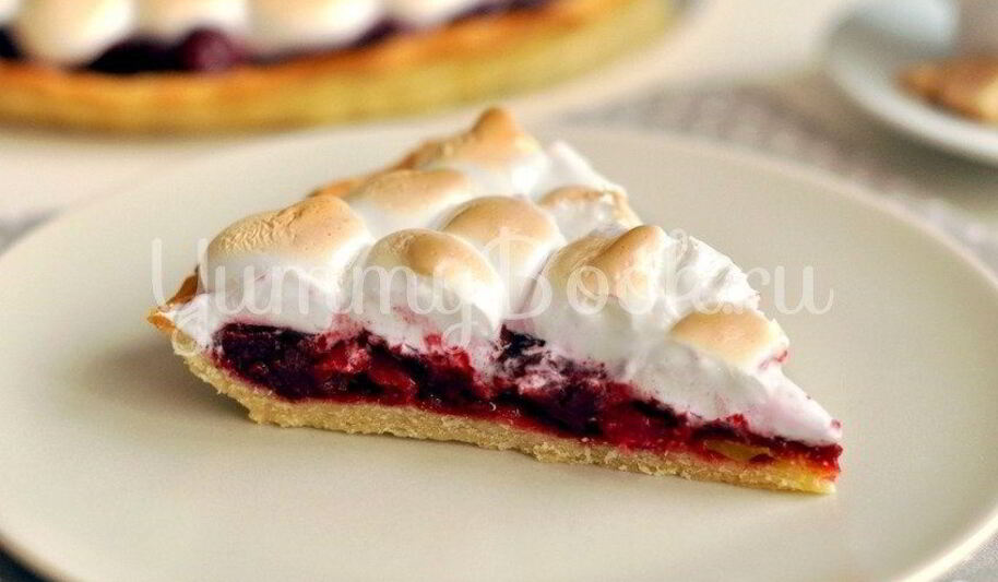 Рецепт тарта с вишней и меренгой