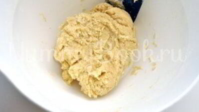 тарт с вишней и меренгой