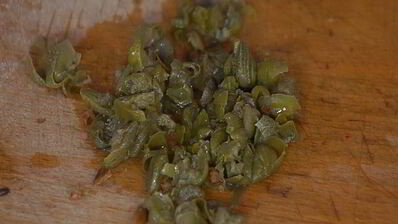 тартин с запеченным сладким перцем и тунцом