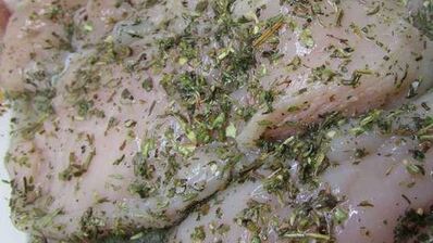 террин из курицы с фисташками и печенью