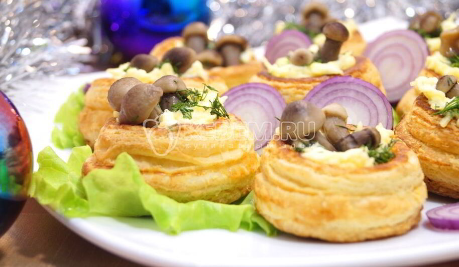 Рецепт волованов с сырной начинкой и грибами