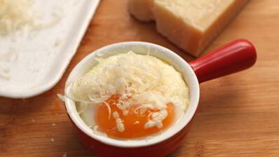 порционная яичница с помидорами в духовке