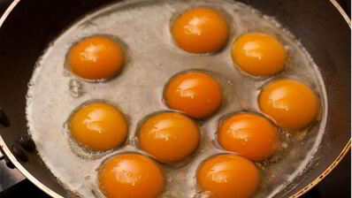 яичница-глазунья из перепелиных яиц