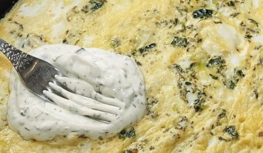 Рецепт яичницы по-азербайджански с зеленью