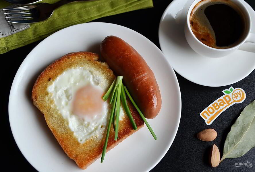 Яичница по-французски