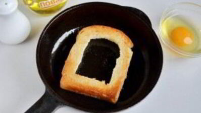 яичница по-французски