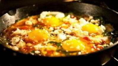 яичница с брынзой