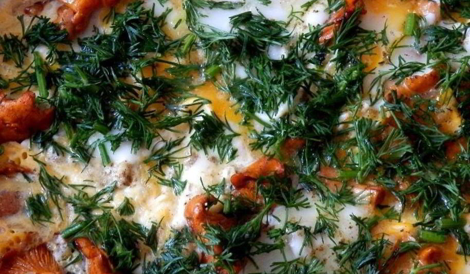 Рецепт яичницы с лисичками