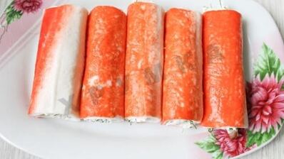 закуска из фаршированных крабовых палочек