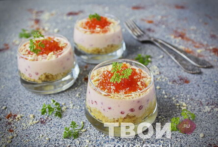 Закуска из семги и сыра