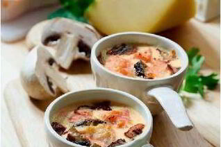 Румяный жюльен с рыбой