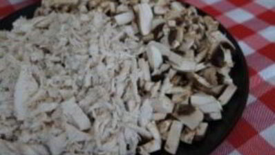 жюльен из курицы в горшочках